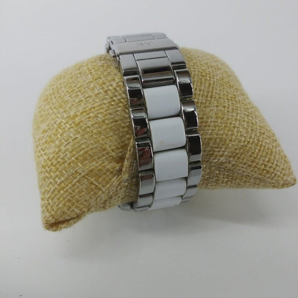 AK Anne Klein Watch Women's Wristwatch 121E White Y2K - Picture 9 of 10